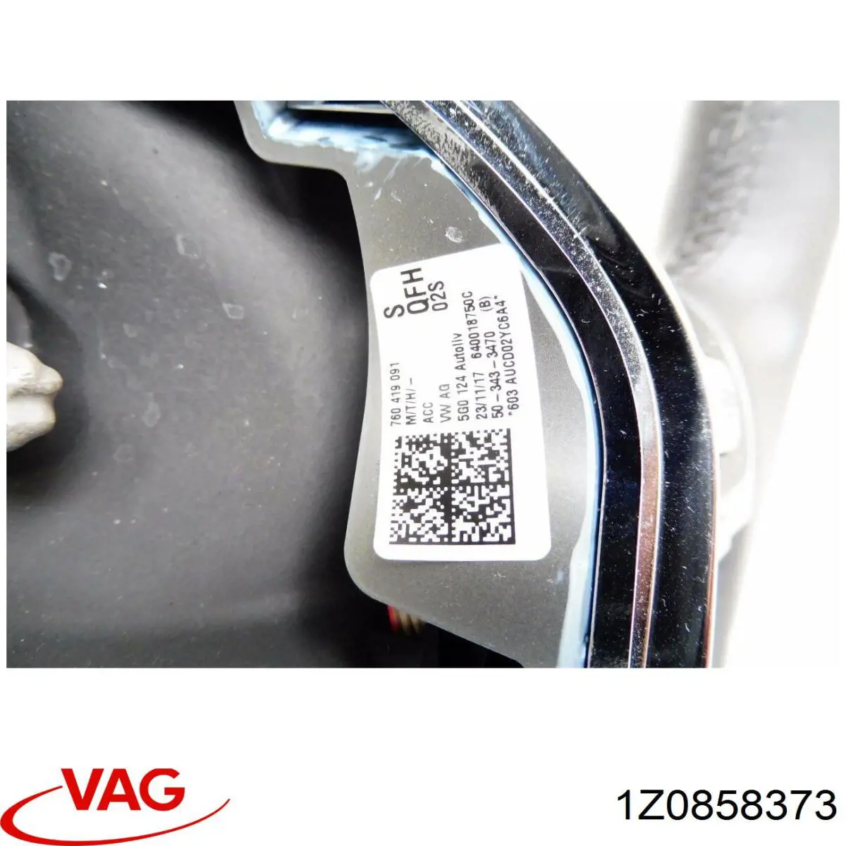Попільничка центральної консолі 1Z0858373 VAG