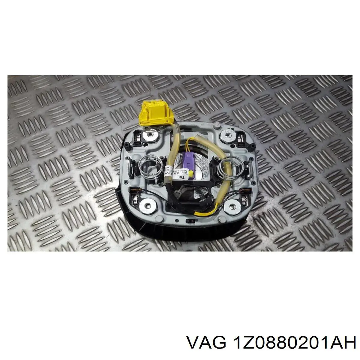 Подушка Айрбег водія VAG 1Z0880201AH ціна, від 79.82 USD