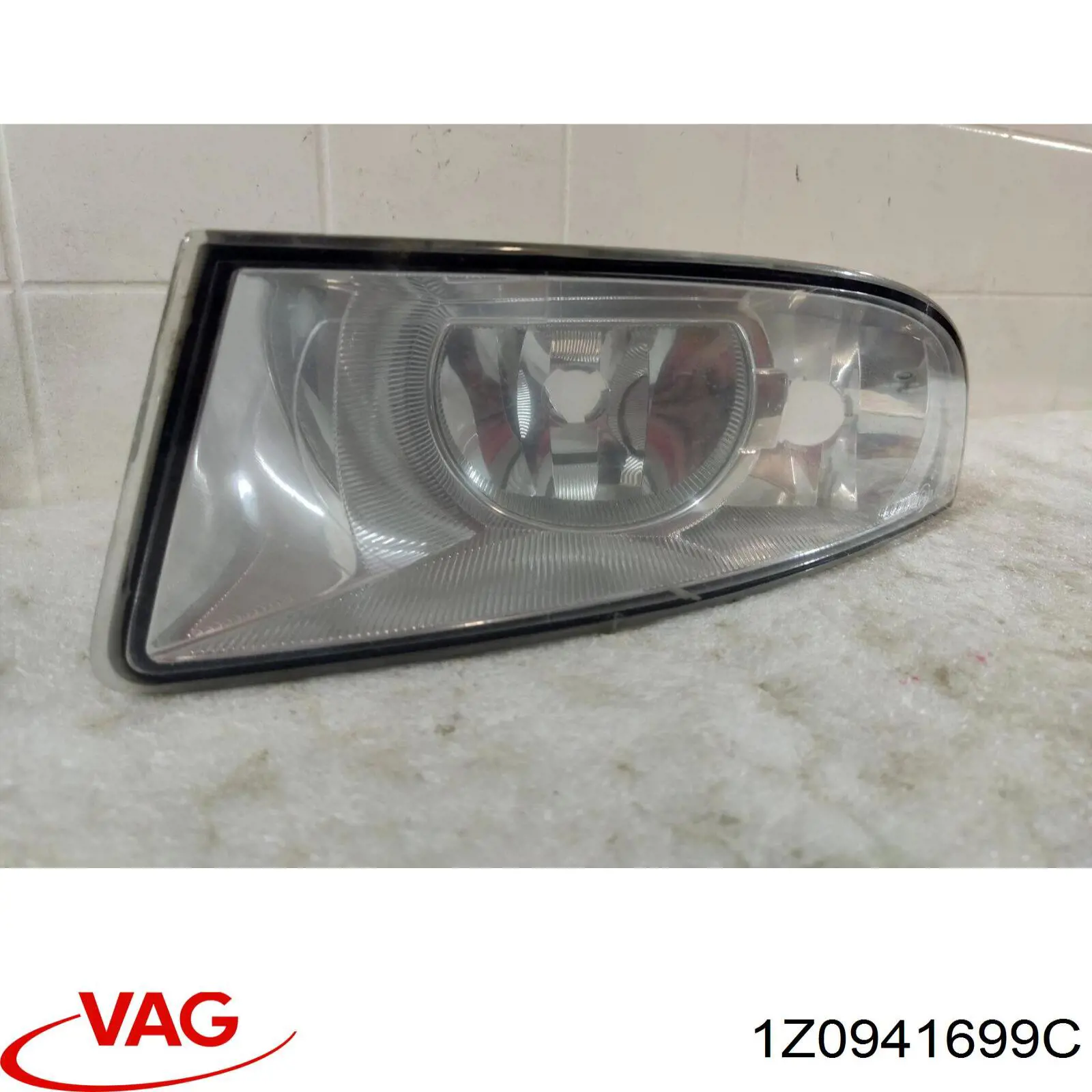 Фара протитуманна, ліва 1Z0941699C VAG