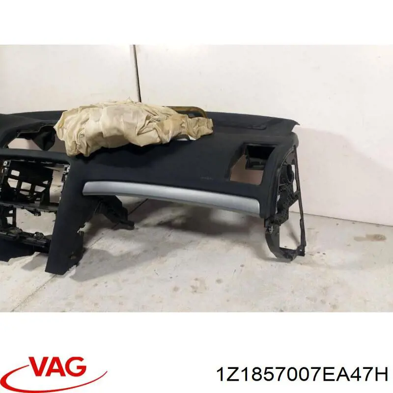 Купити 1Z1857007EA47H VAG Приладова панель