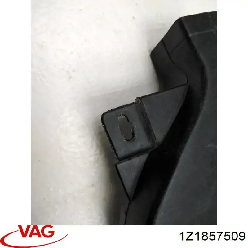 Купити 1Z1857509 VAG Розподільник повітряобігріву
