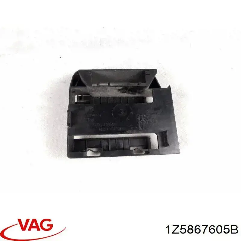 Обшивка-облицювання п'ятих дверей VAG 1Z5867605B ціна, від 12.67 USD