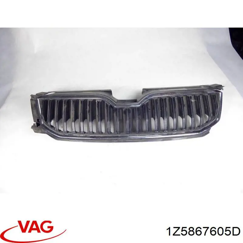 Обшивка-облицювання кришки багажника 1Z5867605D VAG