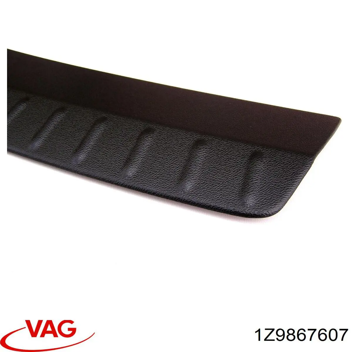 1Z9867607 VAG Облицювання багажника п'ятих дверей