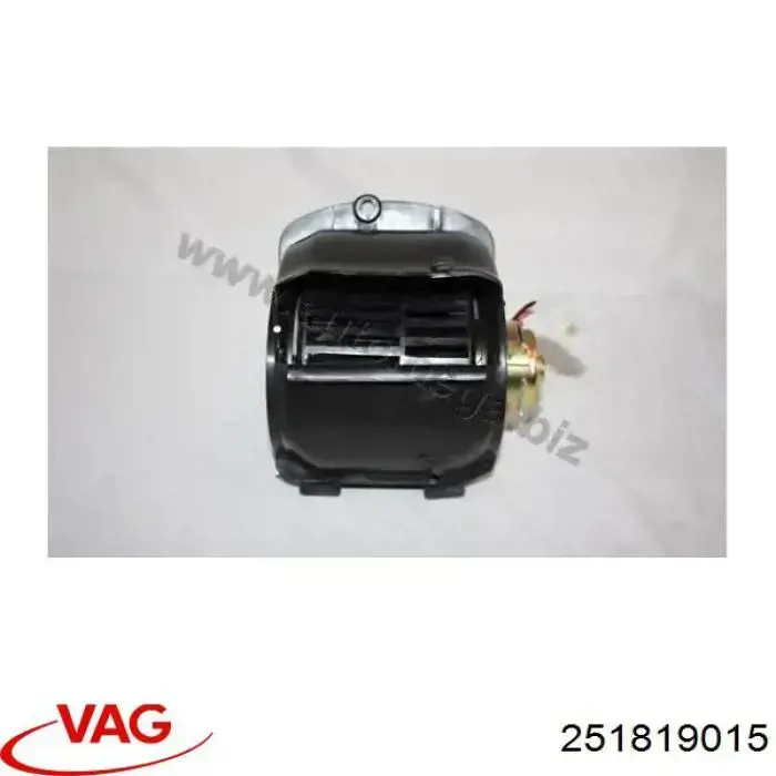Двигун вентилятора пічки (обігрівача салону) VAG 251819015 ціна, від 40.74 USD