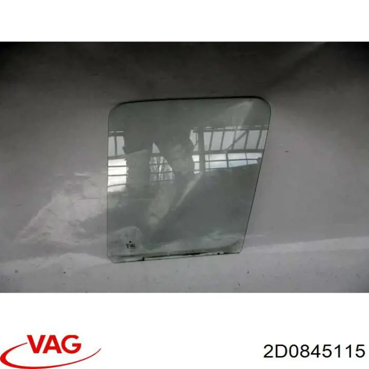 Скло-кватирка двері, передній, лівій 2D0845115 VAG