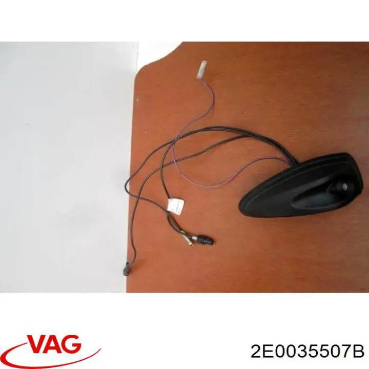 2E0035507B VAG Антена на дах