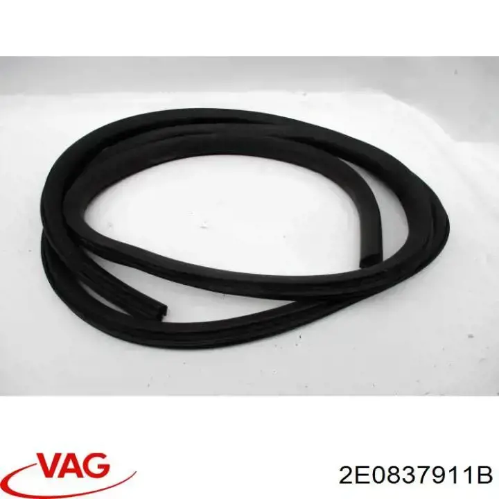 Ущільнювач двері передньої лівої і правої (на двері) 4max 5703049564501P ціна, від 78.40 USD