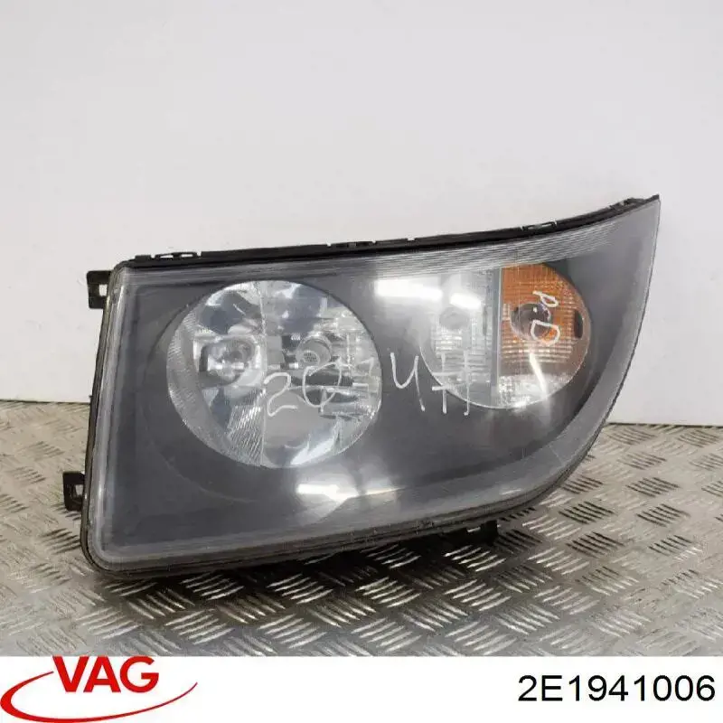Фара права ZVG111320R Signeda