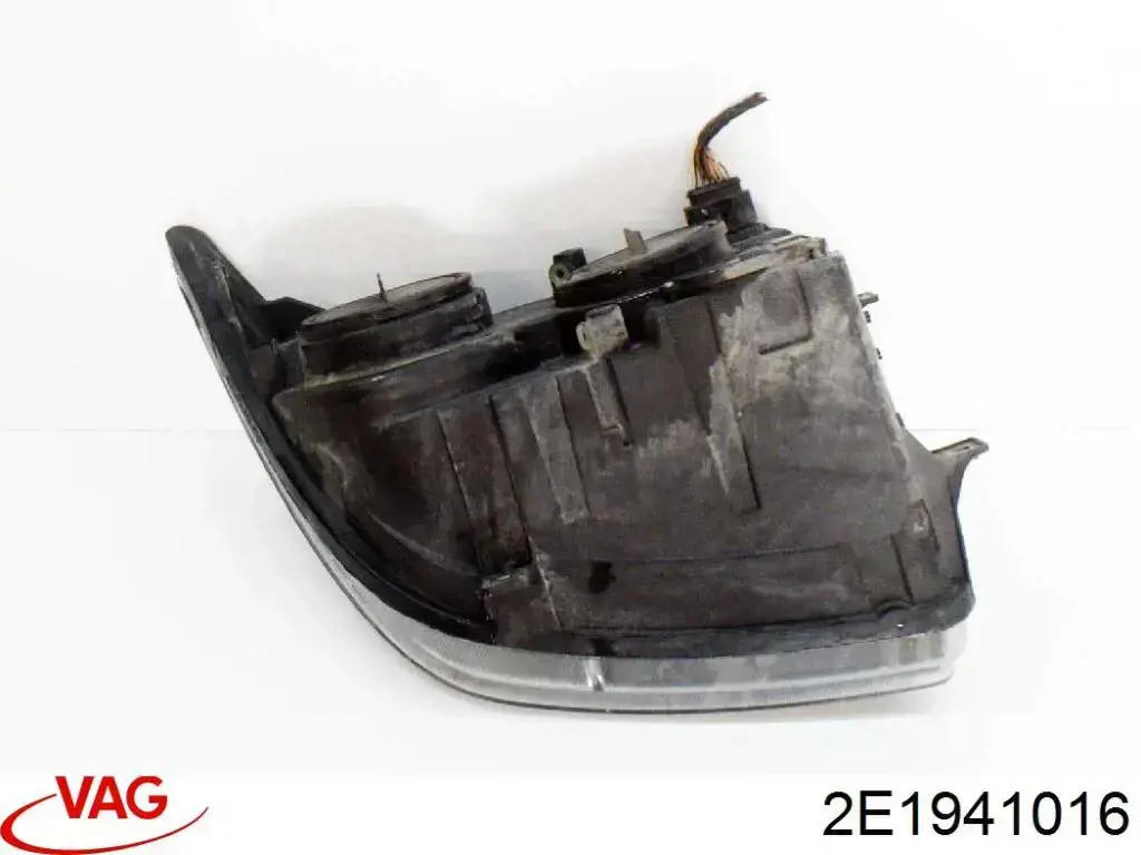 Фара права 2E1941016 VAG