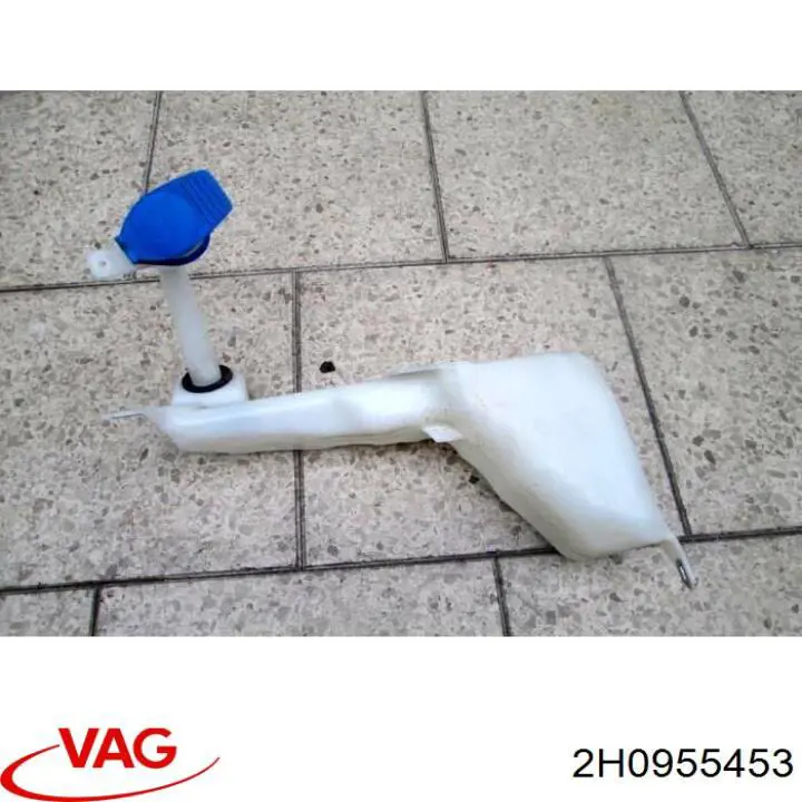 2H0955453 VAG Бачок склоомивача