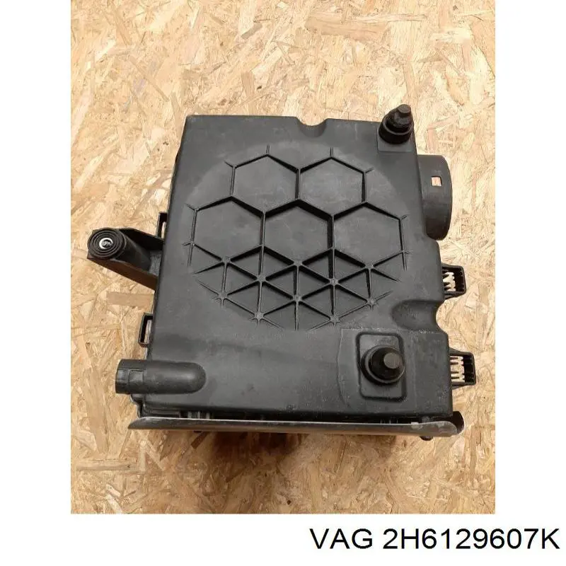 Купити 2H6129607K VAG Корпус фільтра