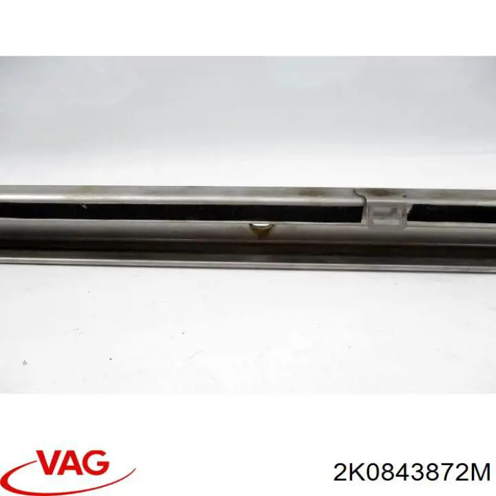 Рейка направляюча зсувної двері, центральна права VAG 2K0843872M ціна, від 6.33 USD