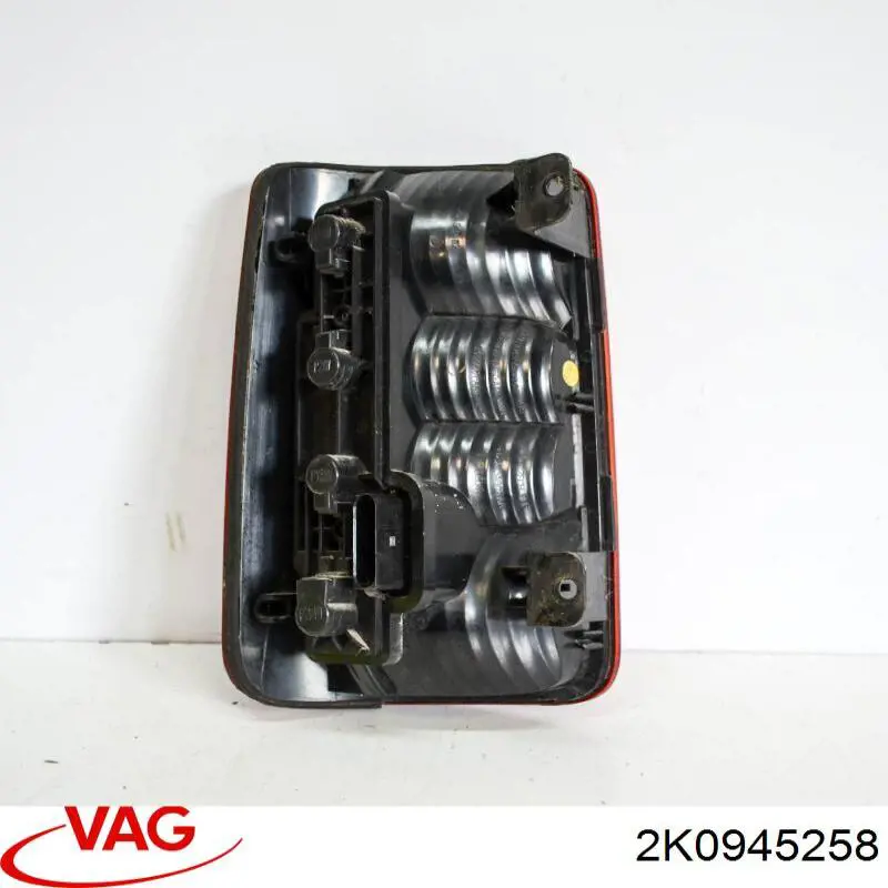 Купити 2K0945258 VAG Панель кріплення задніх ліхтарів