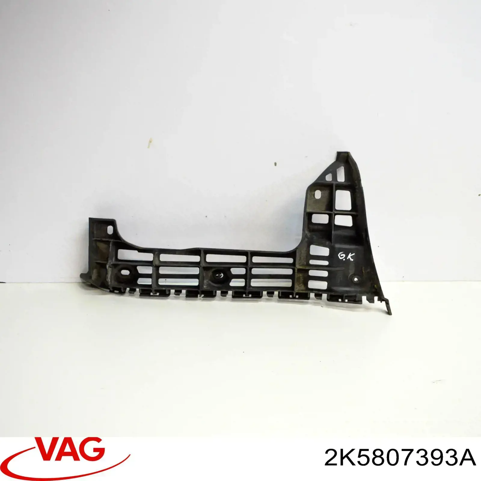2K5807393A VAG Направляюча заднього бампера, ліва