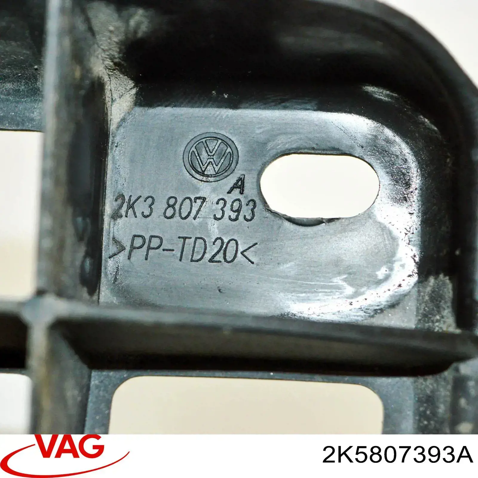 Направляюча заднього бампера, ліва VAG 2K5807393A ціна, від 27.33 USD