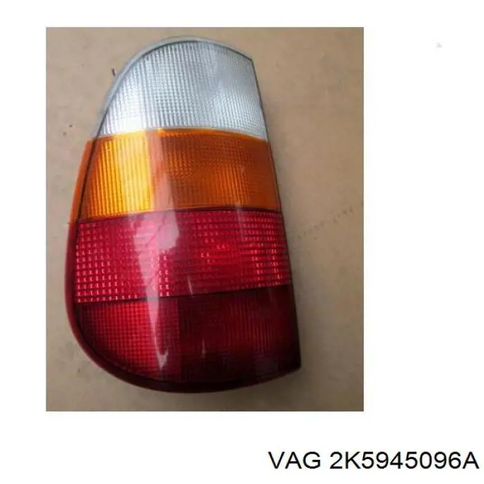 Задній правий стоп TYC FP7422F4T