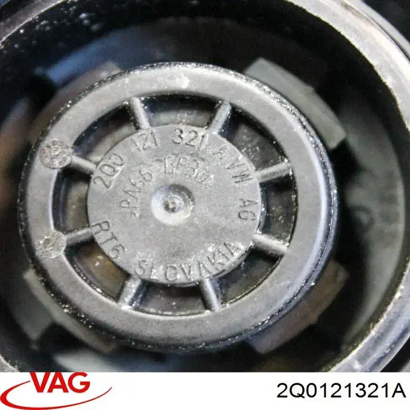 Купити 2Q0121321A VAG Кришка розширювального бачка