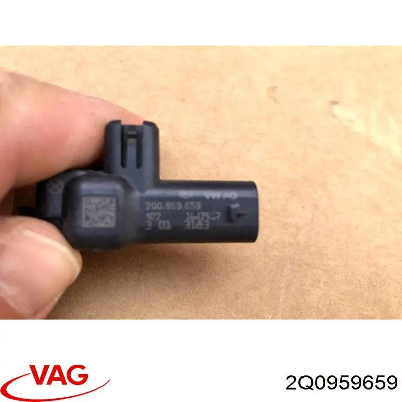 2Q0959659 VAG Датчик Ейрбег передній