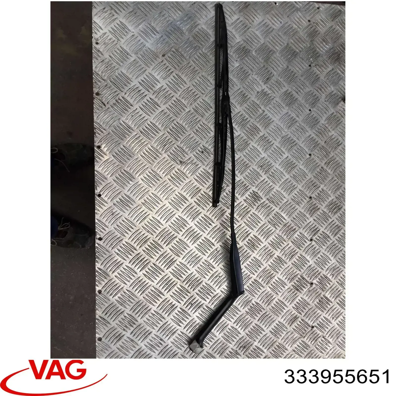 Помпа омивача скла передній/задній VAG 333955651 ціна, від 6.33 USD