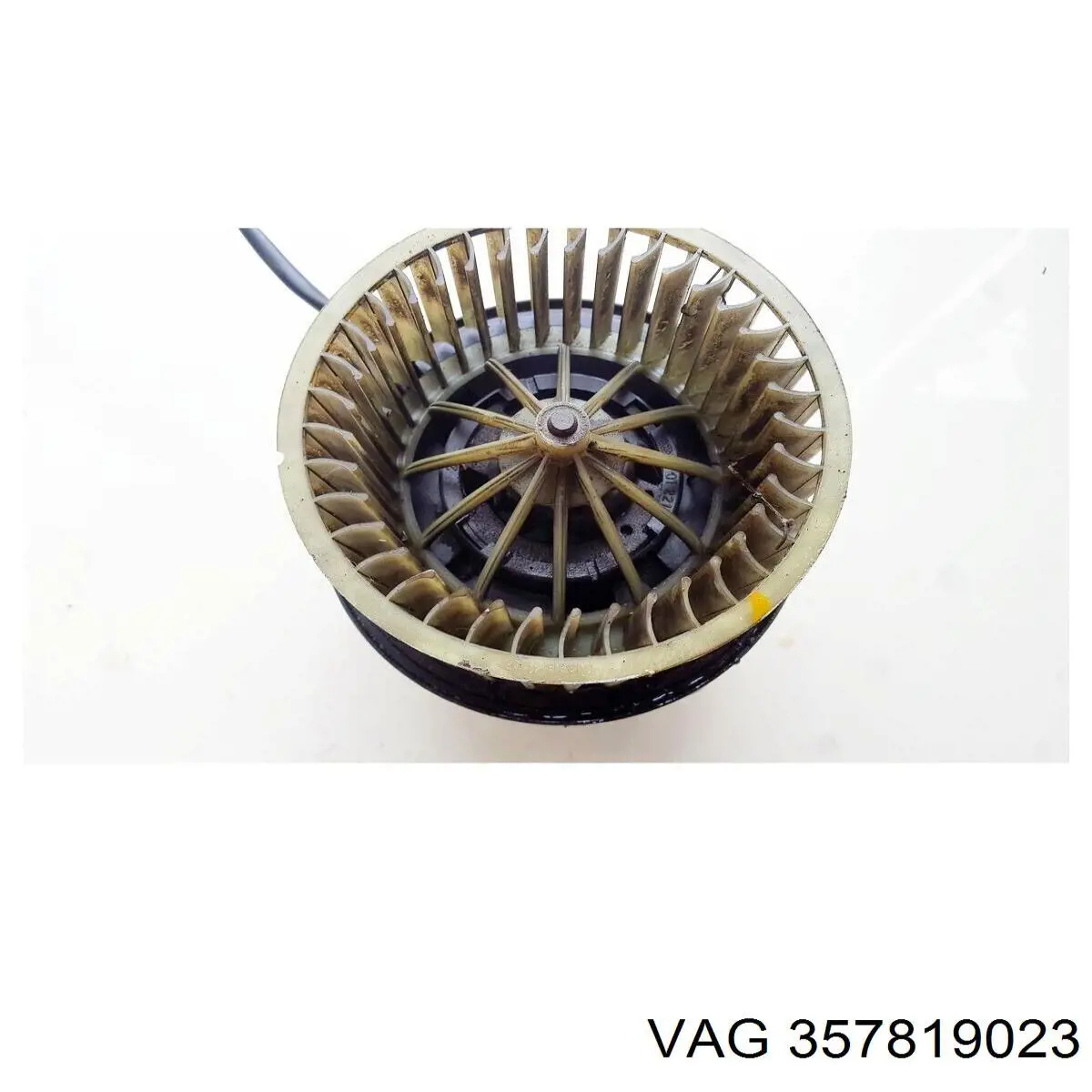 Купити 357819023 VAG 