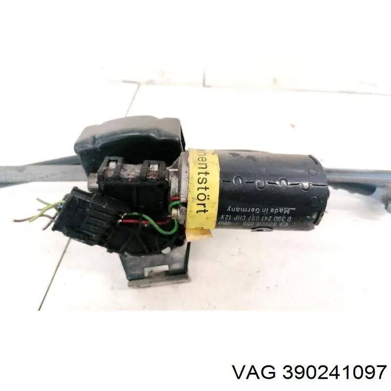 Мотор стеклоочищувача VAG 390241097 ціна, від 13.86 USD