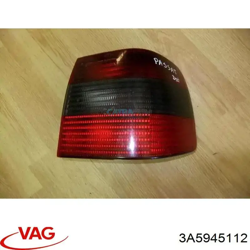 Фара задня права зовнішня VAG 3A5945112 ціна, від 13.26 USD
