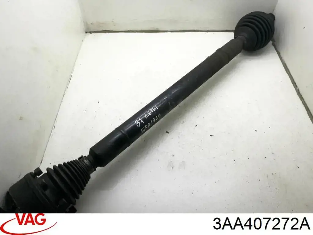 Привід правий VAG 3AA407272A
