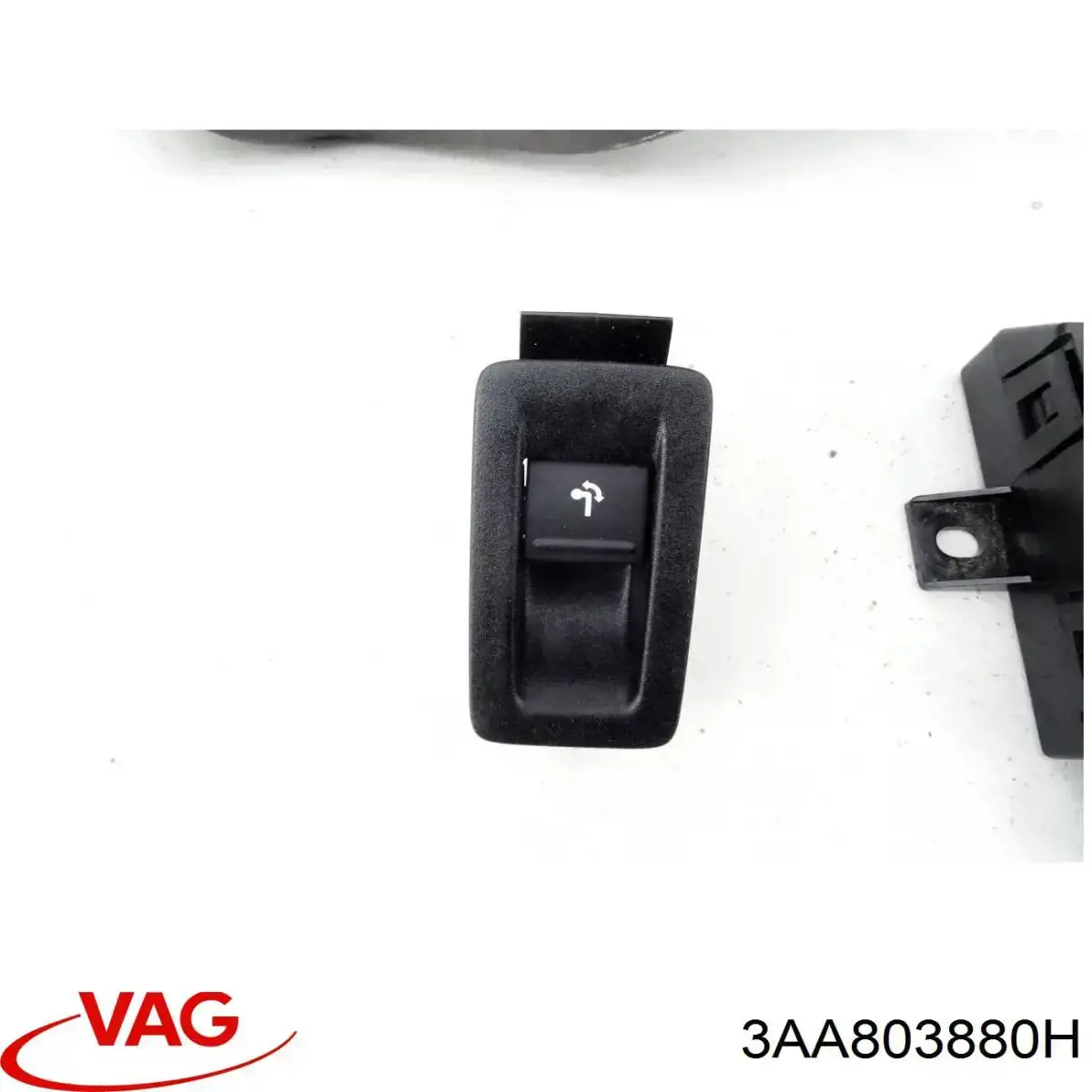 Прилад буксирний VAG 3AA803880G ціна, від 253.39 USD