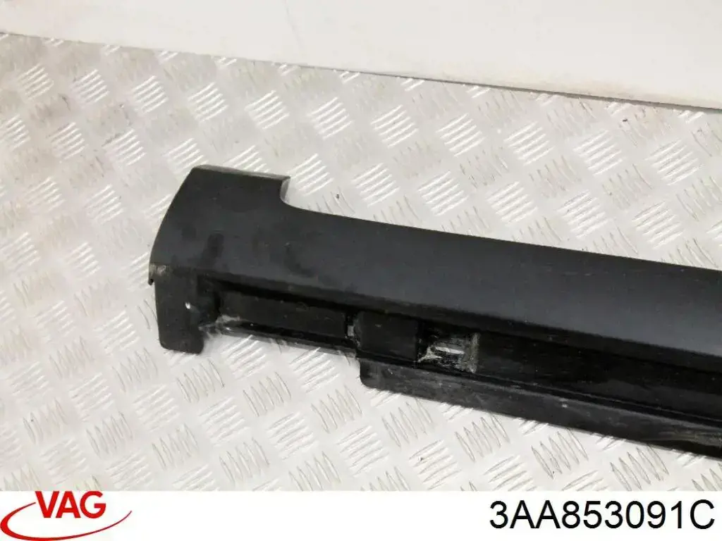 Купити 3AA853091C VAG Накладка зовнішня (молдинг) порога, лівий