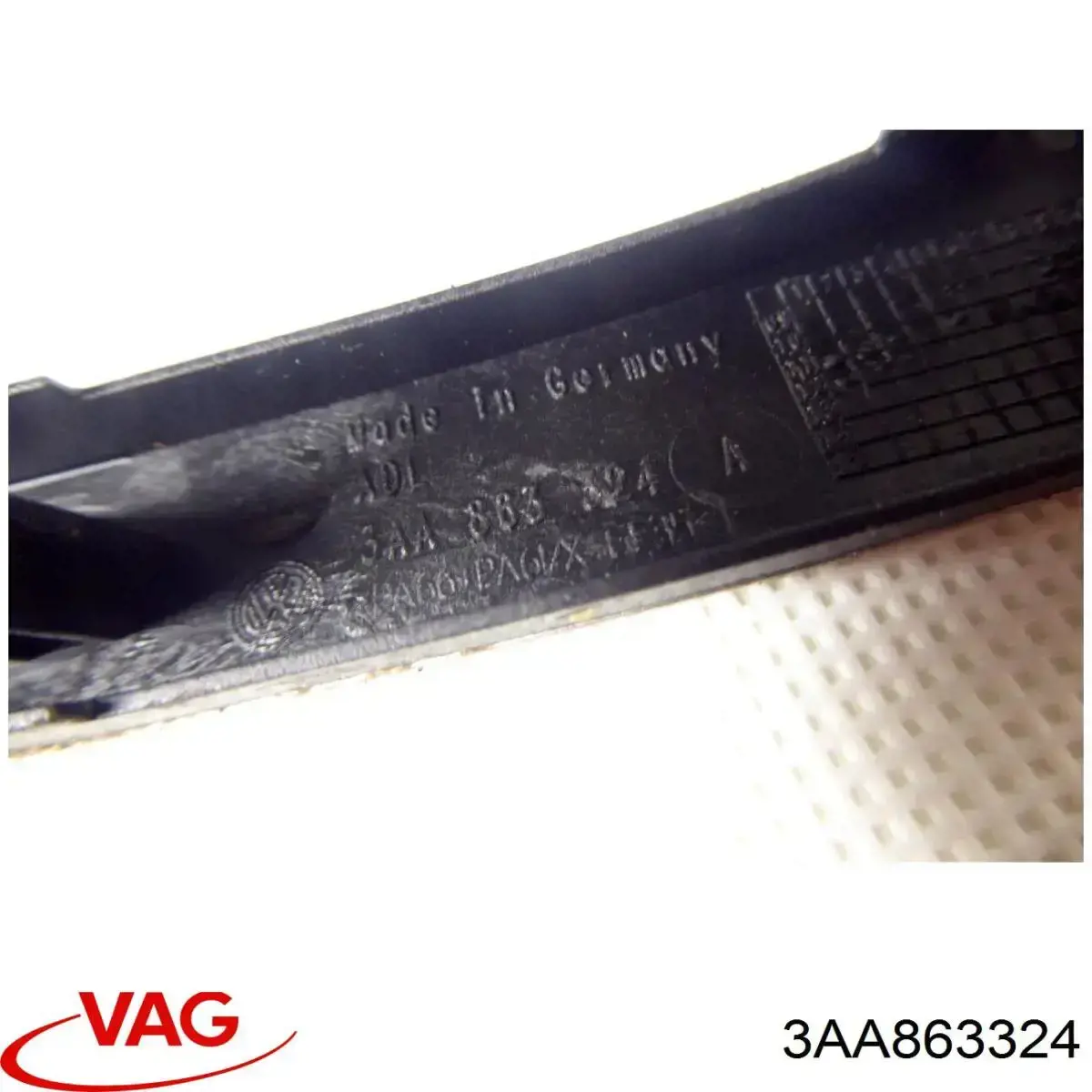 Декоративна накладка центральної консолі VAG 3AA863324 ціна, від 3.80 USD