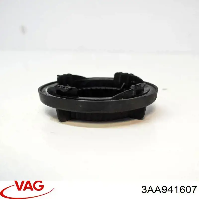 Кришка фари, задня 3AA941607 VAG