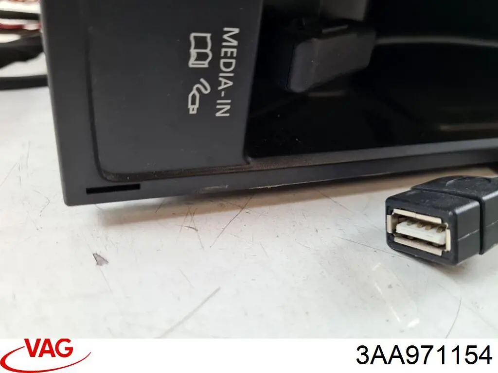  VAG 3C0971154