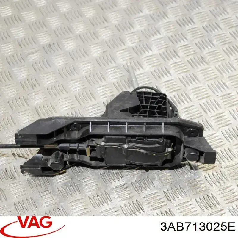 3AB713025E VAG Куліса КПП