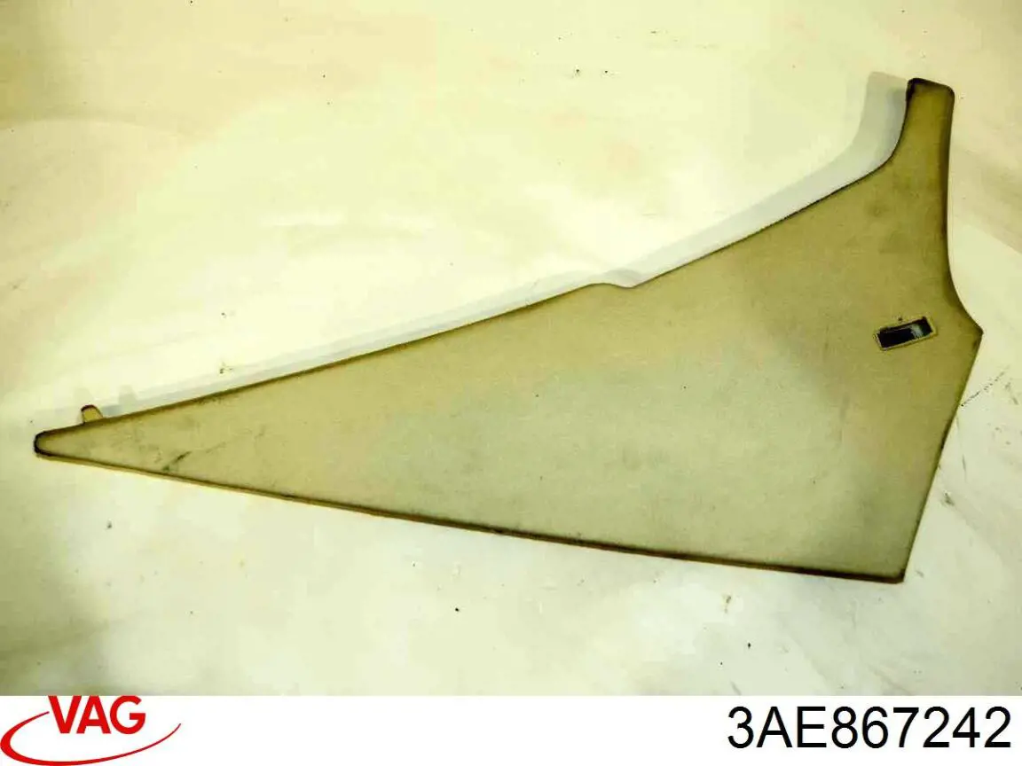 Купити 3AE867242 VAG Обшивка стійки кузова внутрішня, задня права