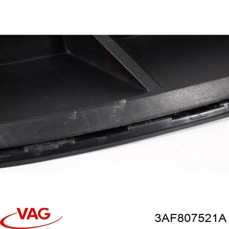 Фартух заднього бампера VAG 3AF807521A