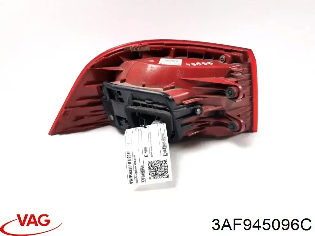 3AF945096C VAG Задній правий зовнішній ліхтар