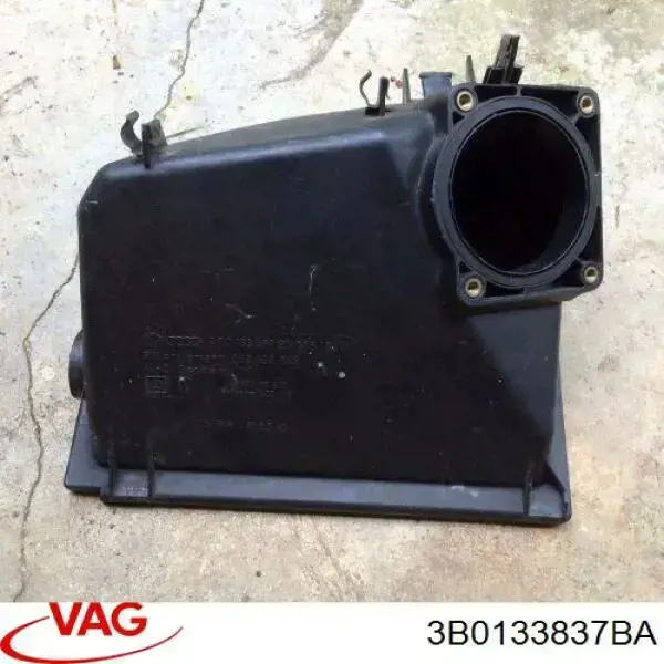 Корпус повітряного фільтра VAG 3B0133837BA ціна, від 3.07 USD