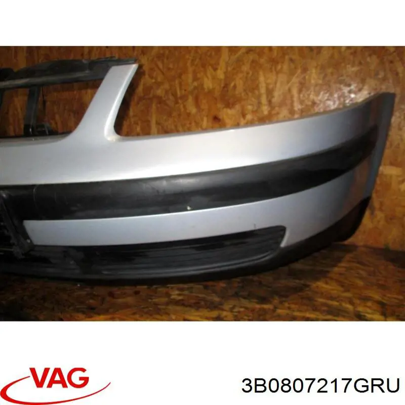 Бампер на авто VAG 3B0807217GRU ціна, від 58.16 USD