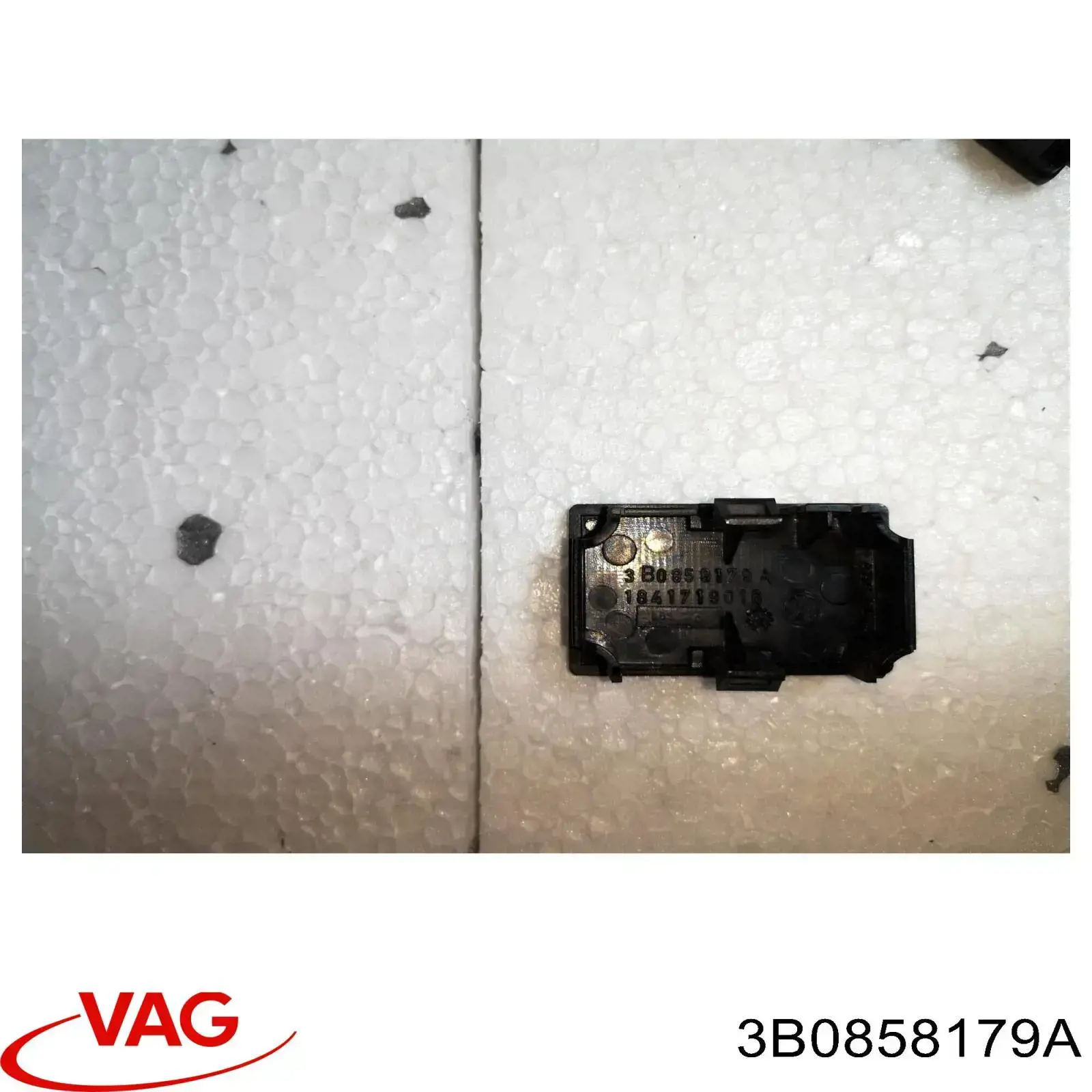  VAG 3B0858179A ціна, від 1.90 USD