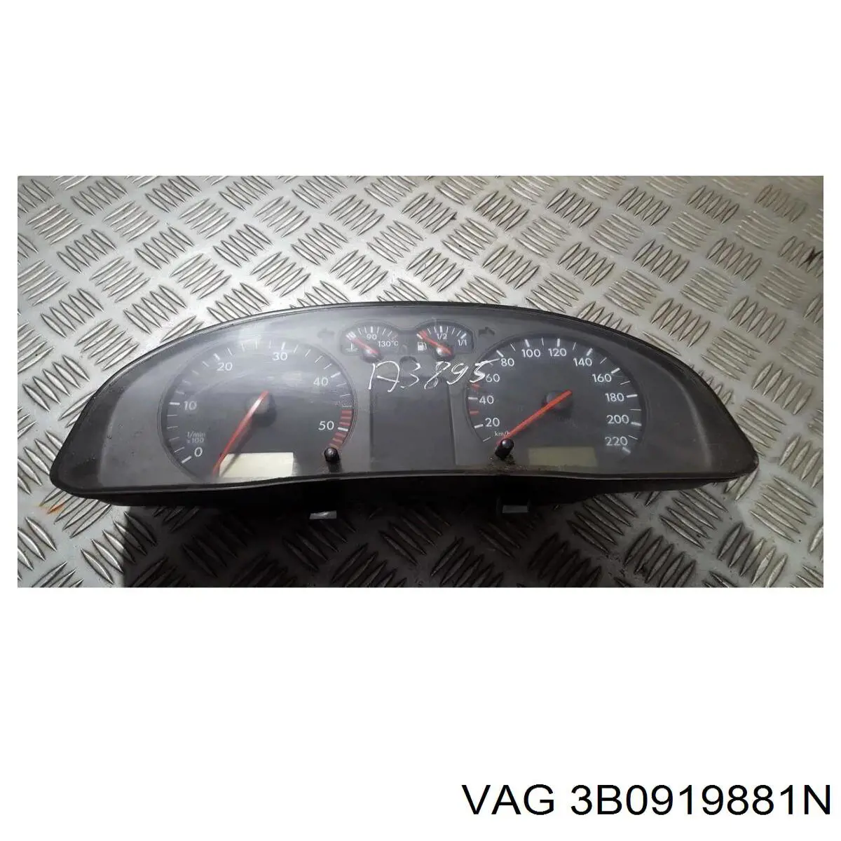 Щиток приладів додатковий VAG 3B0919881N ціна, від 16.57 USD