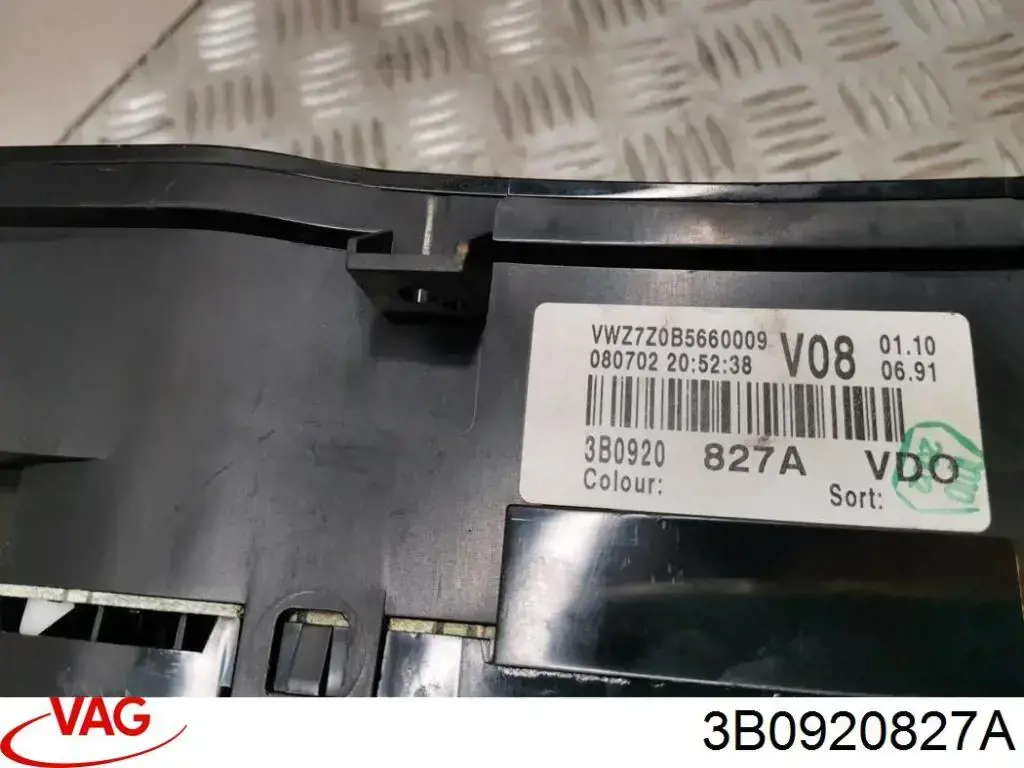 Прилади управління VAG 3B0920827A ціна, від 12.67 USD