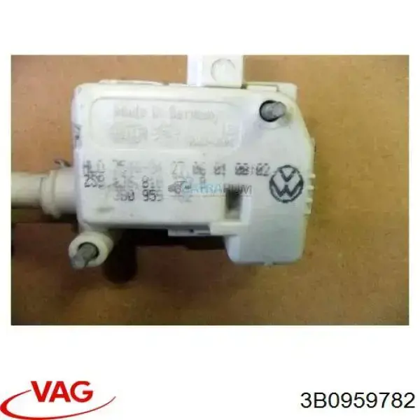 Мотор-привод відкриття лючка бака 3B0959782 VAG