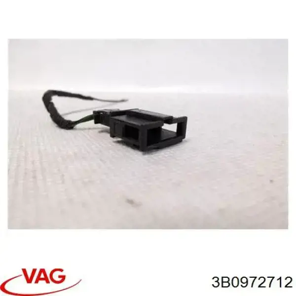 Роз'єм (фішка) генератора VAG 3B0972712 ціна, від 1.27 USD