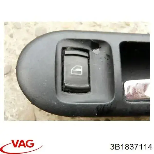 Ручка передньої двері внутрішня права VAG 3B1837114 ціна, від 4.23 USD