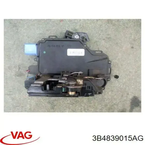 Замок задньої двері, лівої 3B4839015AG VAG
