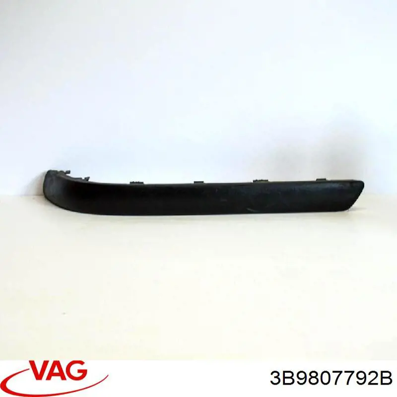 Молдинг заднього бампера, правий VAG 3B9807792B ціна, від 6.21 USD