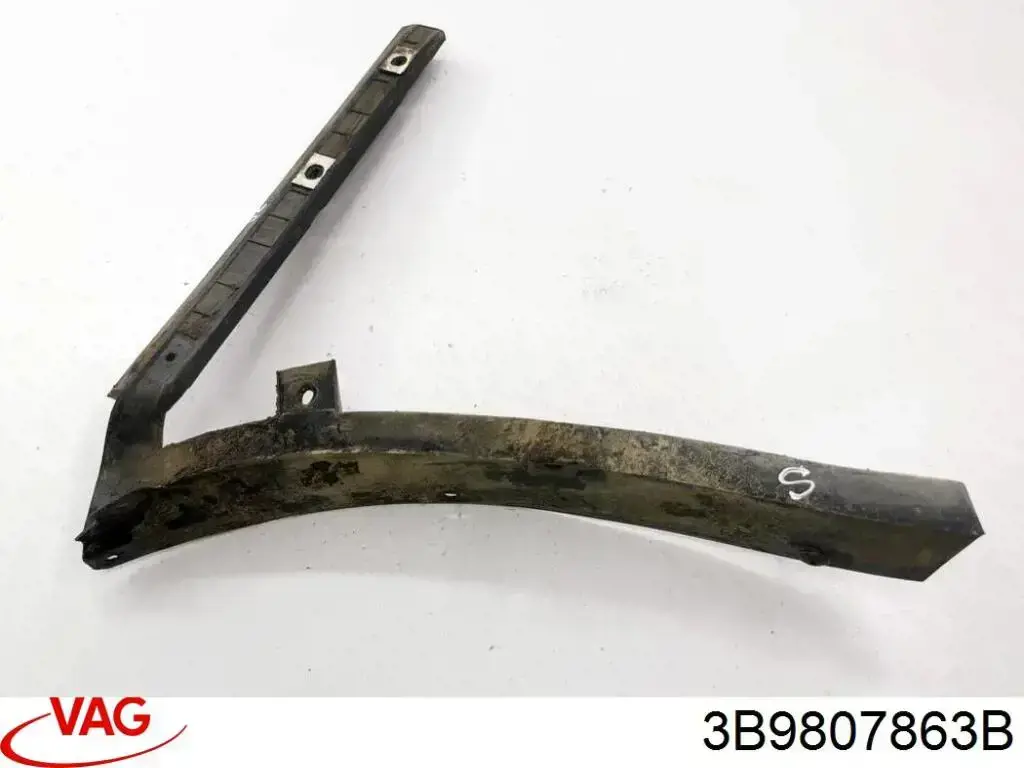 Лівий кронштейн заднього бампера VAG 3B9807863B ціна, від 4.03 USD