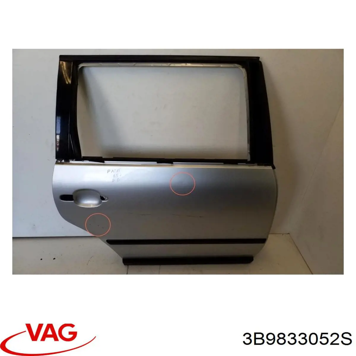 Двері задні, праві VAG 3B9833052S ціна, від 25.34 USD
