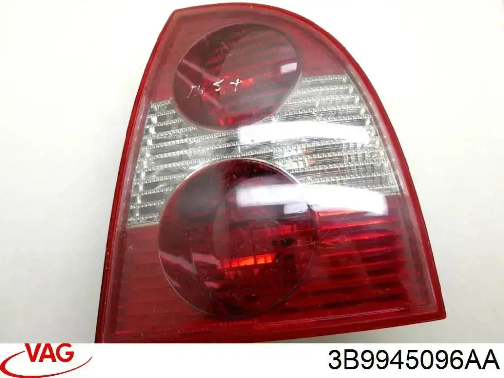 Задня права фара 3B9945096AA VAG